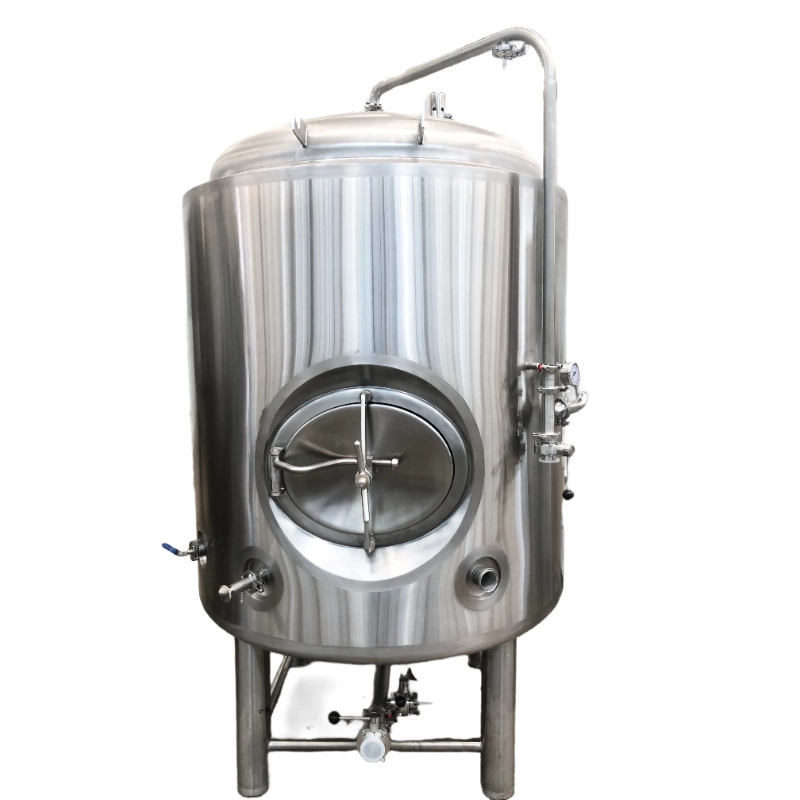 Bright beer tank for brewery conditioning and carbonation
